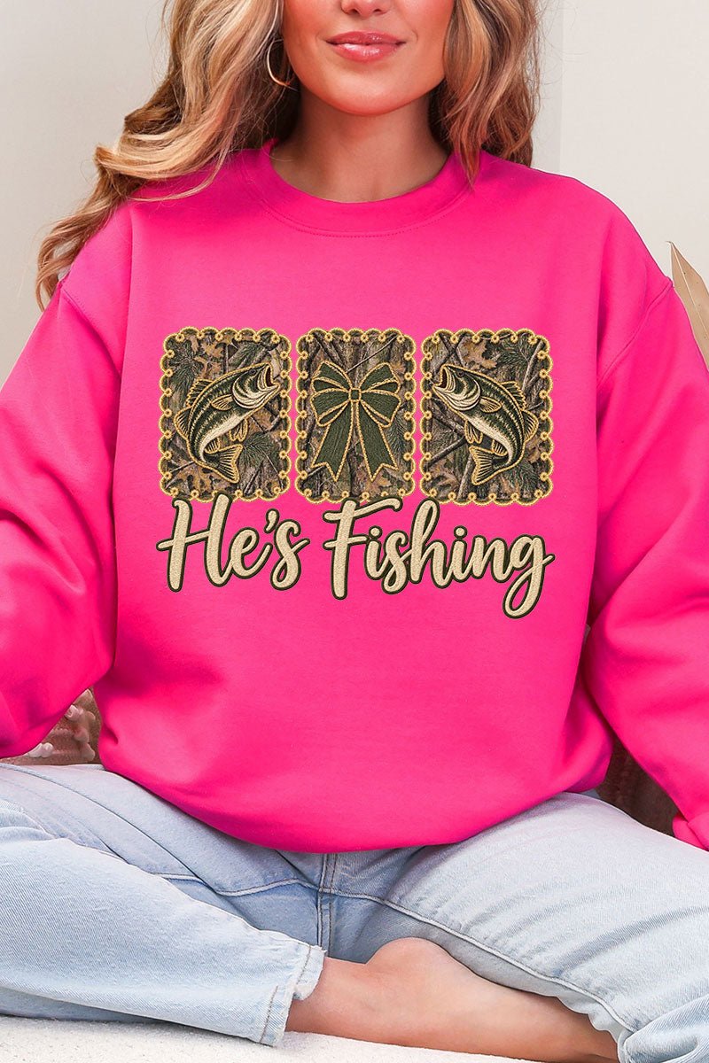 He's Fishing Heavy Blend Crew Sweatshirt product image 4