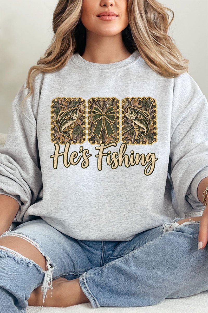 He's Fishing Heavy Blend Crew Sweatshirt product image 11